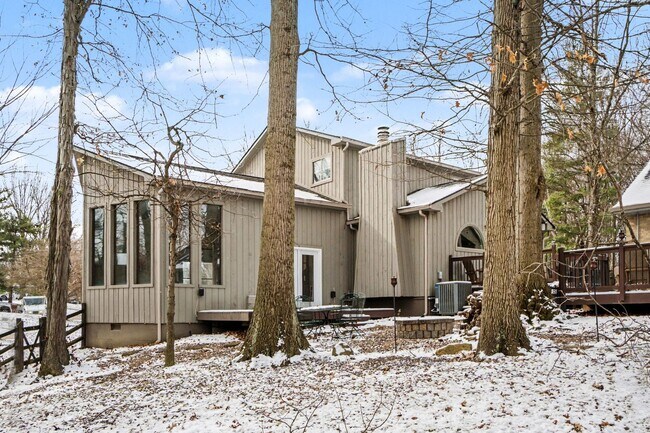 Building Photo - Spacious Batavia Retreat with Indoor Pool!