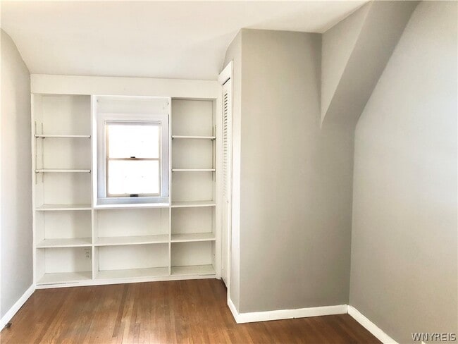 Building Photo - 200 Koenig Rd