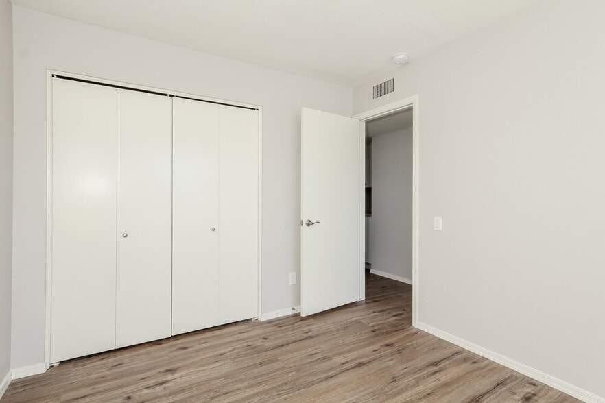 Building Photo - 208 W Oraibi Dr