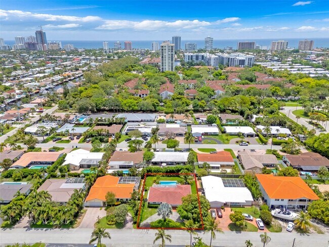 Building Photo - 1540 SE 23rd Ave