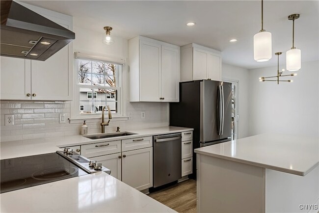 Building Photo - 57 Beechwood Rd