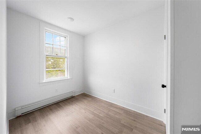 Building Photo - 7420 4th Ave