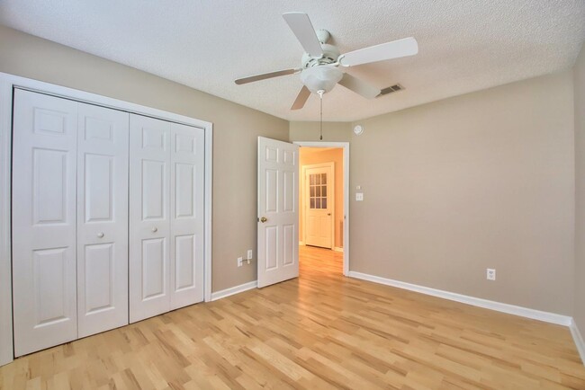 Building Photo - 3606 Cagney Dr