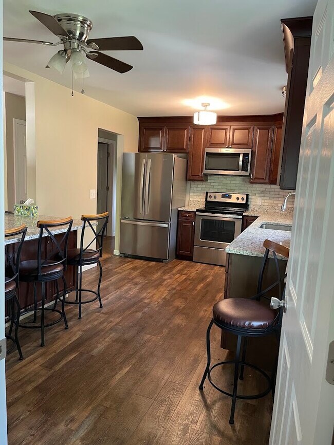 Building Photo - 18511 Wild Horse Creek Rd