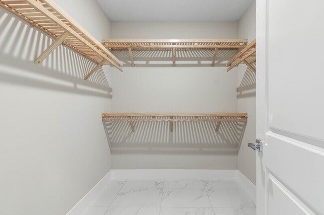 Building Photo - 12 Wheeler Ln