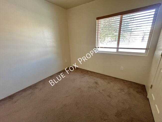 Building Photo - 5459 W Mosquito Dr