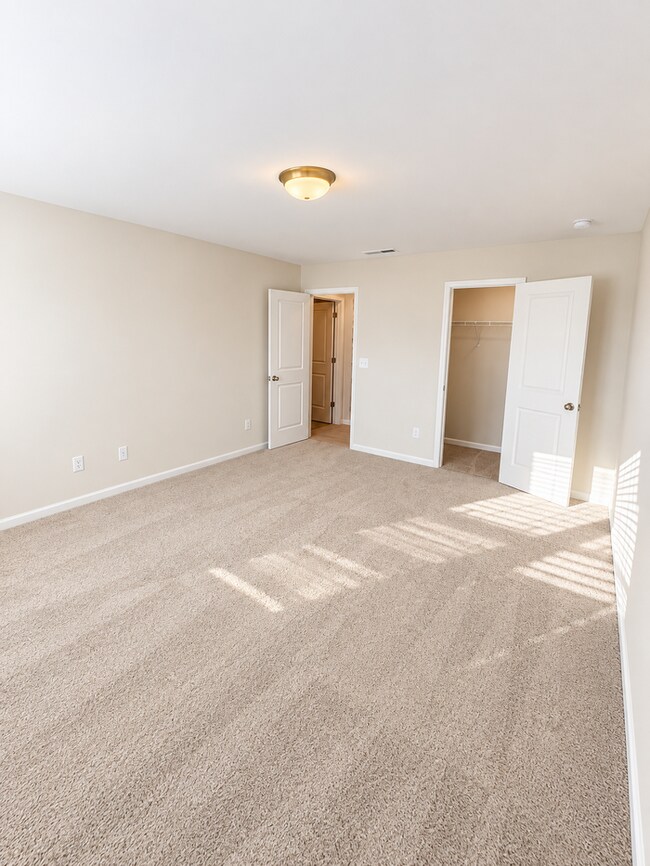 Building Photo - Now Leasing! 1 Month Free | Brand-New 3BR Home with 2-Car Garage Near Downtown Mooresville