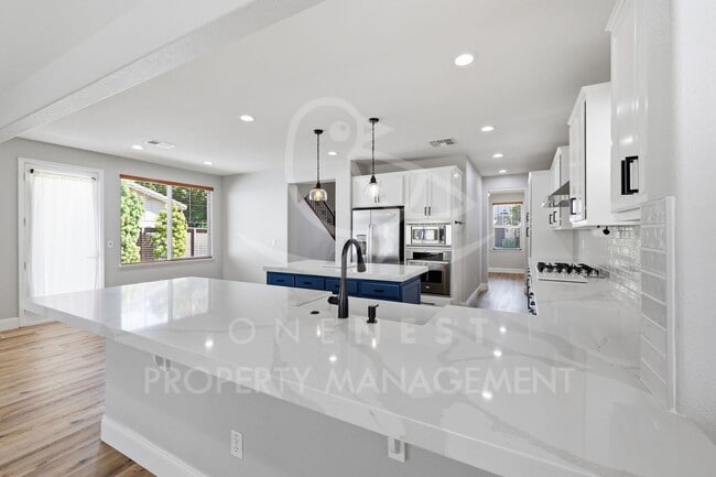 Building Photo - stunning 4-bedroom, 3-bathroom home in Rocklin's beloved Whitney Ranch