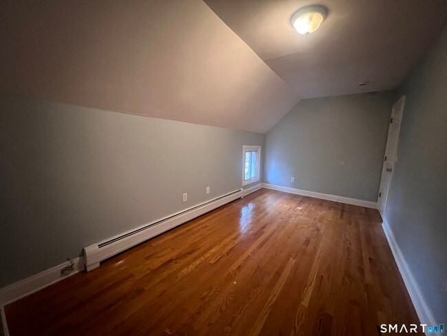 Building Photo - 113 Milne St