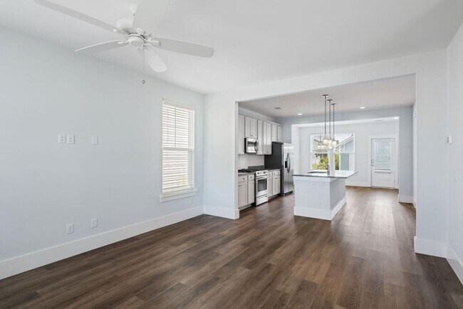 Building Photo - Charming 3 Bedroom in Midtown Nexton