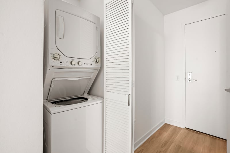 Building Photo - 765 S Clark St