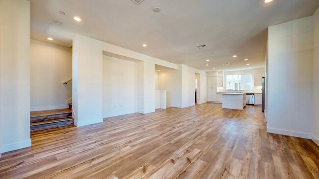 Building Photo - 282 Gambrel Cir