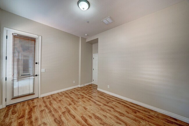 Building Photo - READY TO VIEW NOW! Remodeled-Huge 5 Bedroo...