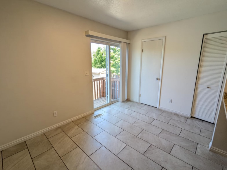 Building Photo - 341 E 2700 N