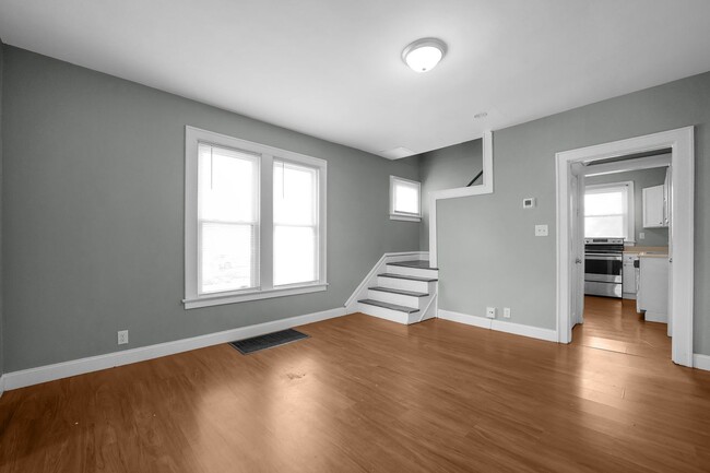 Building Photo - 234-236 E Hudson St