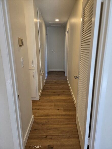 Building Photo - 6787 Emerson Dr