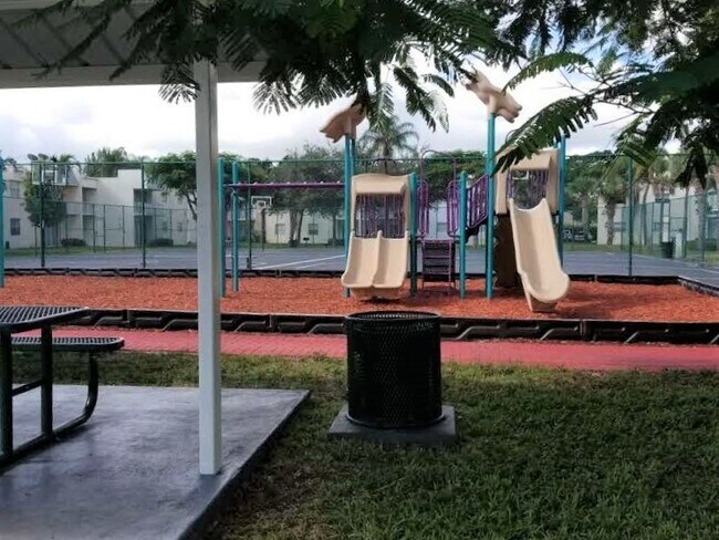 Playground at Clear Lake Palms - 415 Executive Center Dr