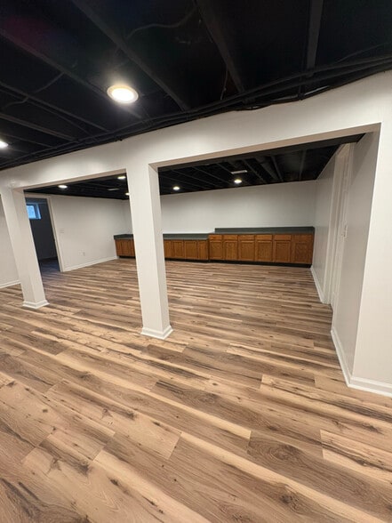 Building Photo - 1282 Lawndale Rd