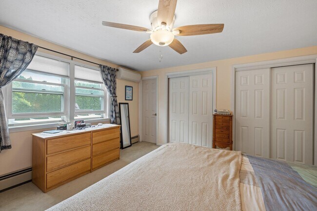 Building Photo - 94 Pullman St