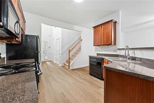 Building Photo - 350 Creek Manor Way