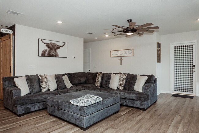 Building Photo - 3038 Heritage Plantation Blvd