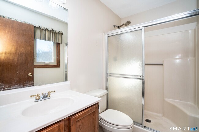 Building Photo - 449 S Main St