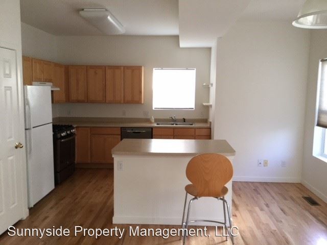 Building Photo - 3 br, 3.5 bath House - 4692 17th Street