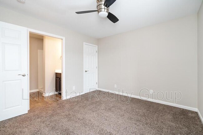 Building Photo - 9115 Fern Creek Rd