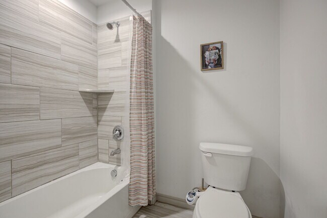 Building Photo - 14701 Travertine Fls Ln
