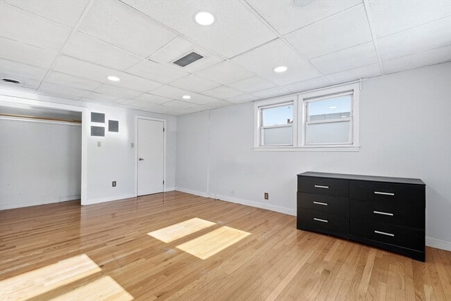 Building Photo - 187 Hampshire St