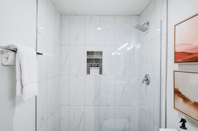 Building Photo - 11802 Hayden Rd