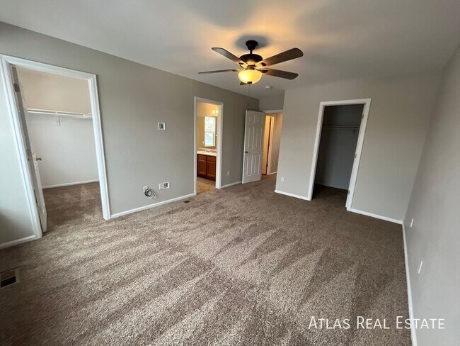 Building Photo - 6423 Elsinore Dr