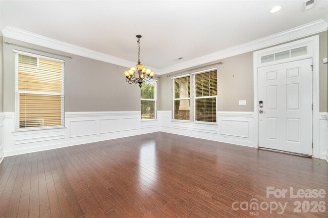 Building Photo - 3004 Fallondale Rd