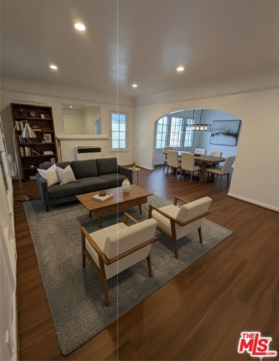 Building Photo - 640 N Poinsettia Pl