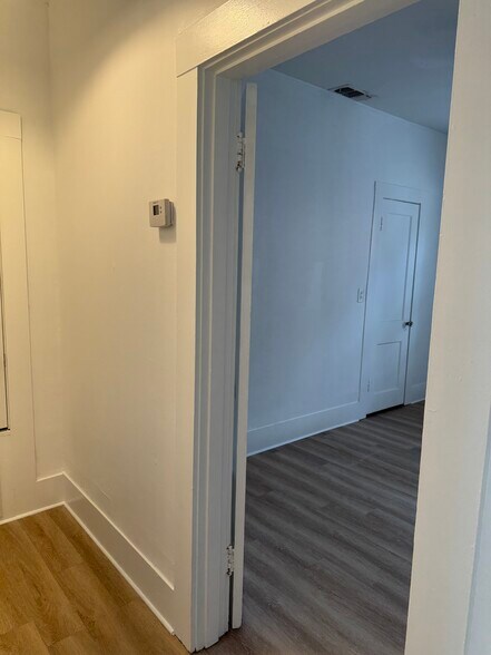 Hallway to back bedroom - 2316 14th St