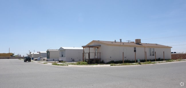 Building Photo - Aaker Trailer Park