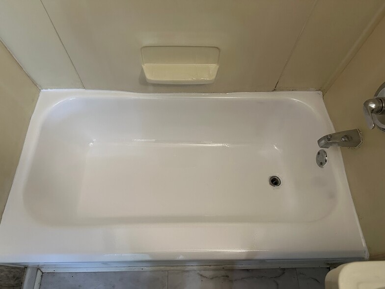 Building Photo - 3 Corbin Ct