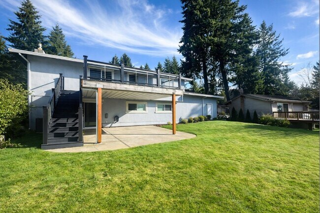 Building Photo - 5Bd/2.25Ba Bellevue House