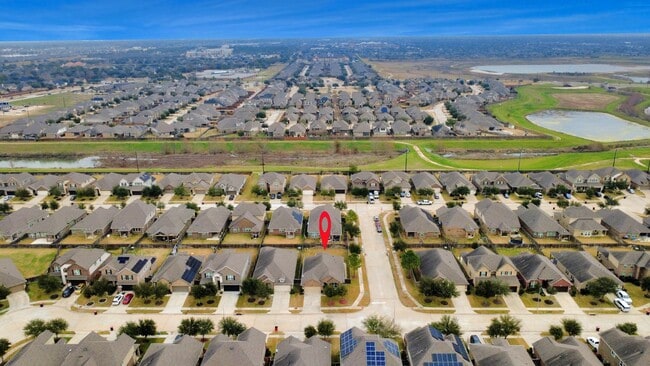 Building Photo - 8806 Chapada Highlands Dr