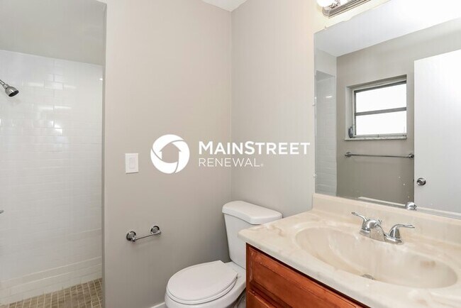 Building Photo - 4 Bedroom Pet-Friendly Home in Coral Springs, FL with Main Street Renewal