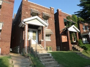 Building Photo - 3902 Iowa Ave