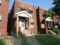 Building Photo - 3902 Iowa Ave