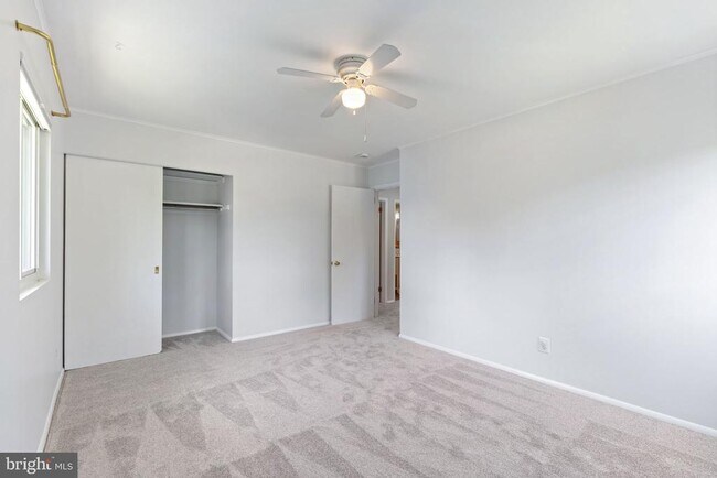 Building Photo - 6610 Bowie Dr