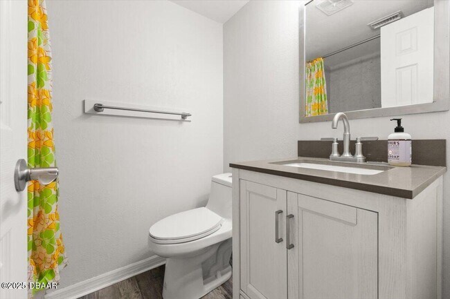 Building Photo - 411 N Halifax Ave