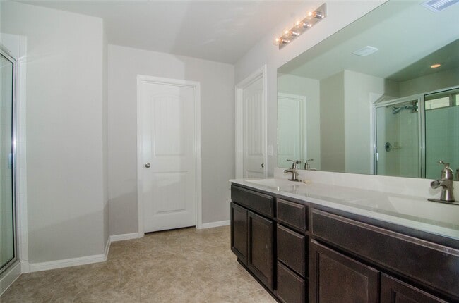 Building Photo - 29219 Dunns Creek Ct