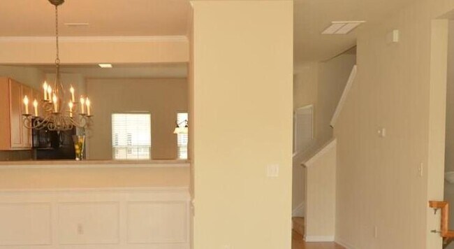 Building Photo - 114 Gallent Hedge Trail