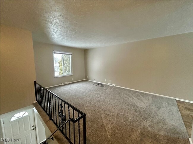 Building Photo - 4169 Vira Rd