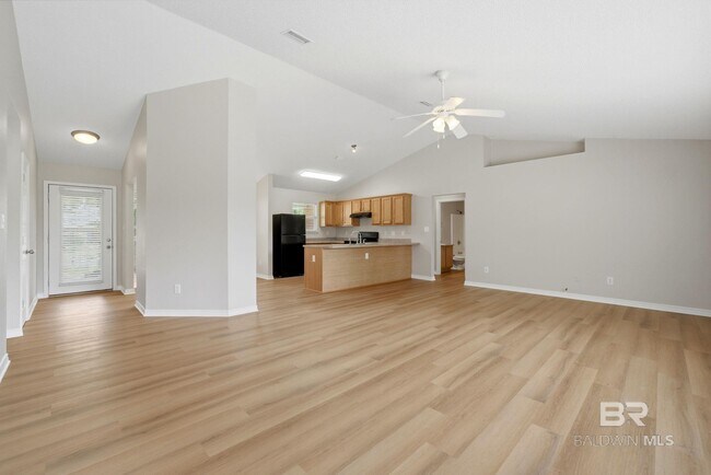 Building Photo - 11730 Madrone Ln