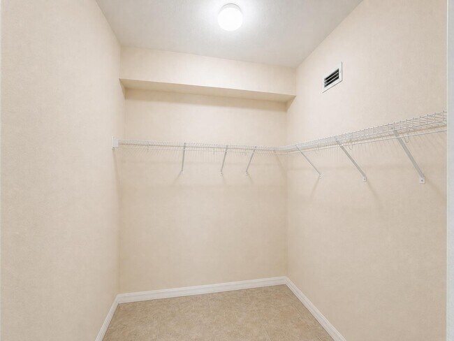 Building Photo - 26172 Explorer Rd
