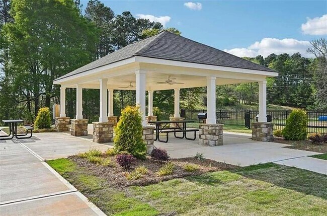 Building Photo - 114 Feeney St